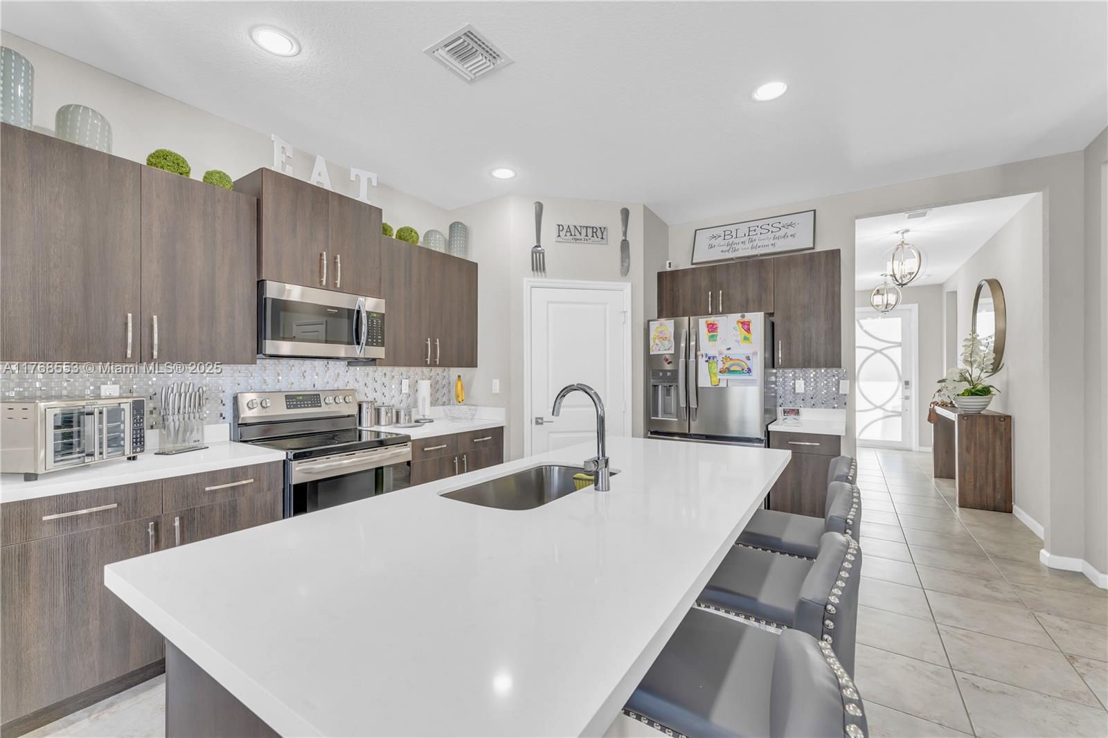 27530 Southwest 135th Ave Road Homestead, FL 33032 - Photo 14 of 25 Gallery Image 14