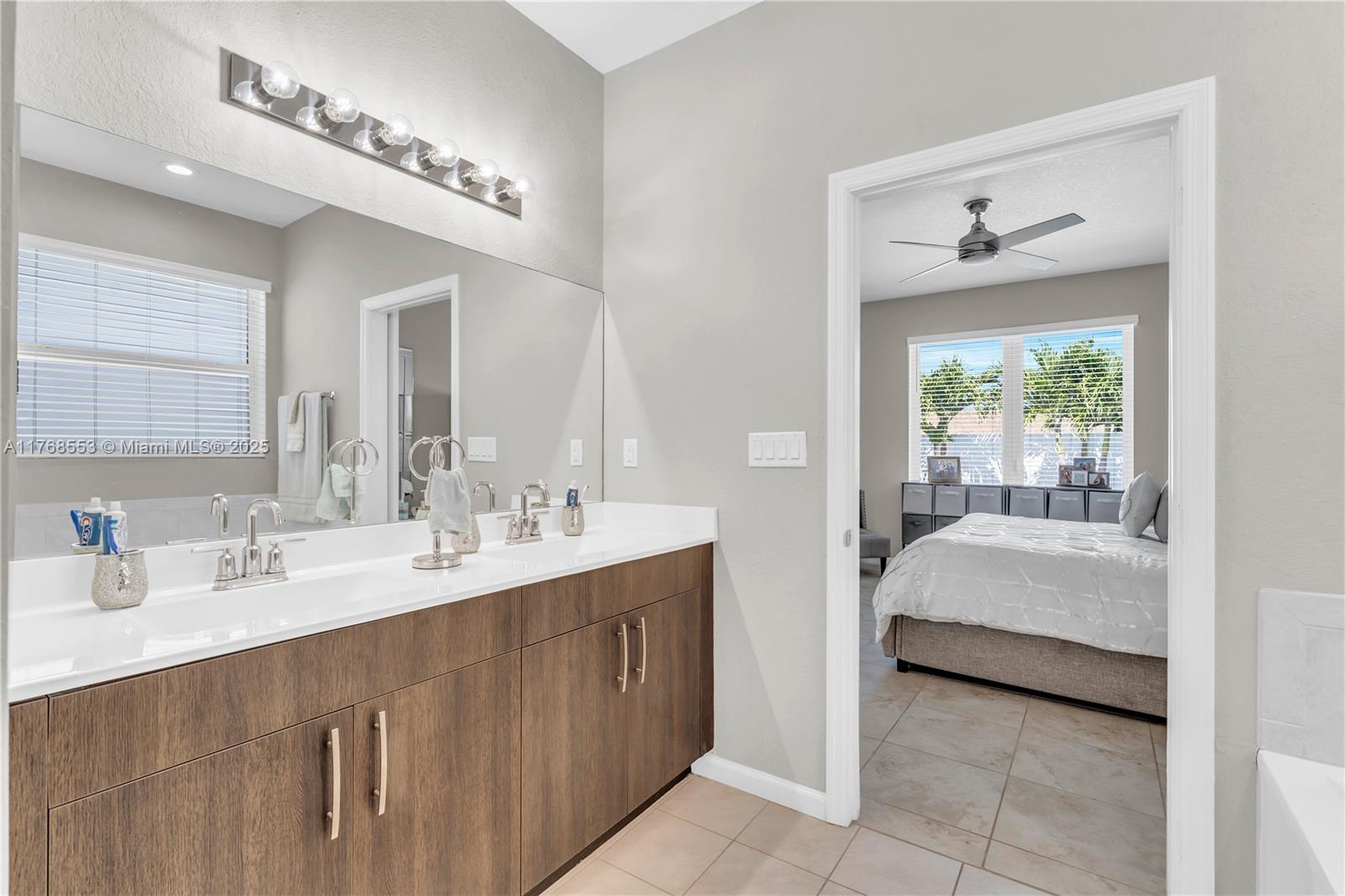 27530 Southwest 135th Ave Road Homestead, FL 33032 - Photo 17 of 25 Gallery Image 17