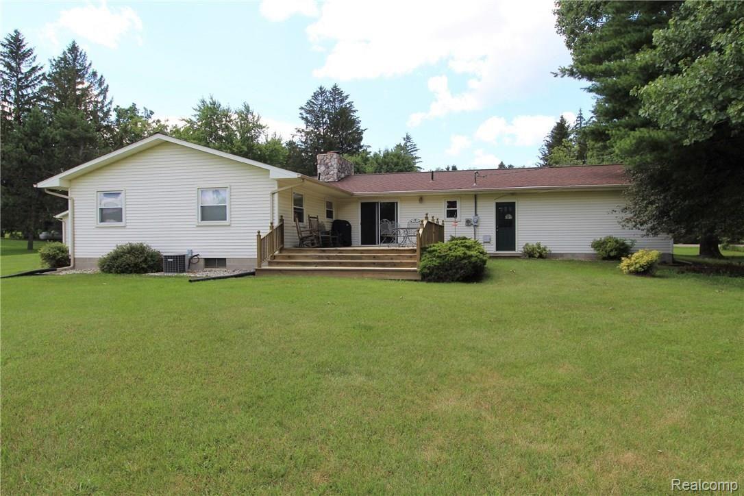 4665 Havens Road Dryden, MI 48428 - Photo 26 of 38 IMG_7946.JPG