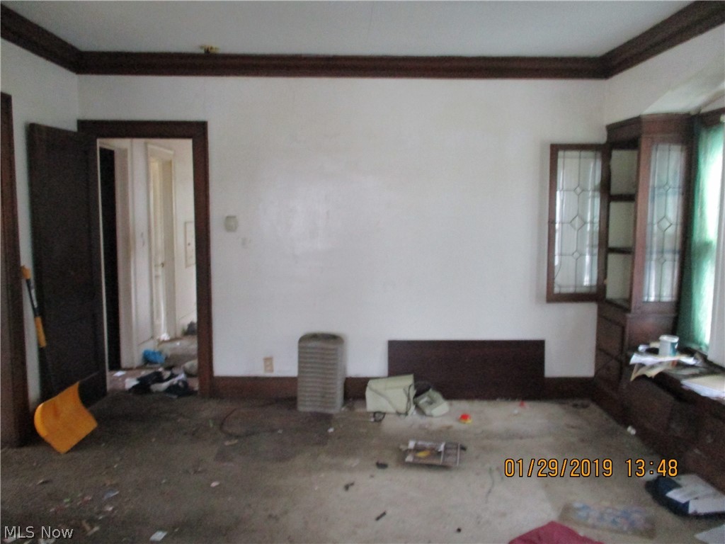 1875 Haldane Road Cleveland, OH 44112 - Photo 3 of 8