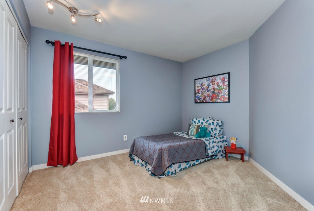 13917 Southeast 155th Place Renton, WA 98058 - Photo 13 of 25