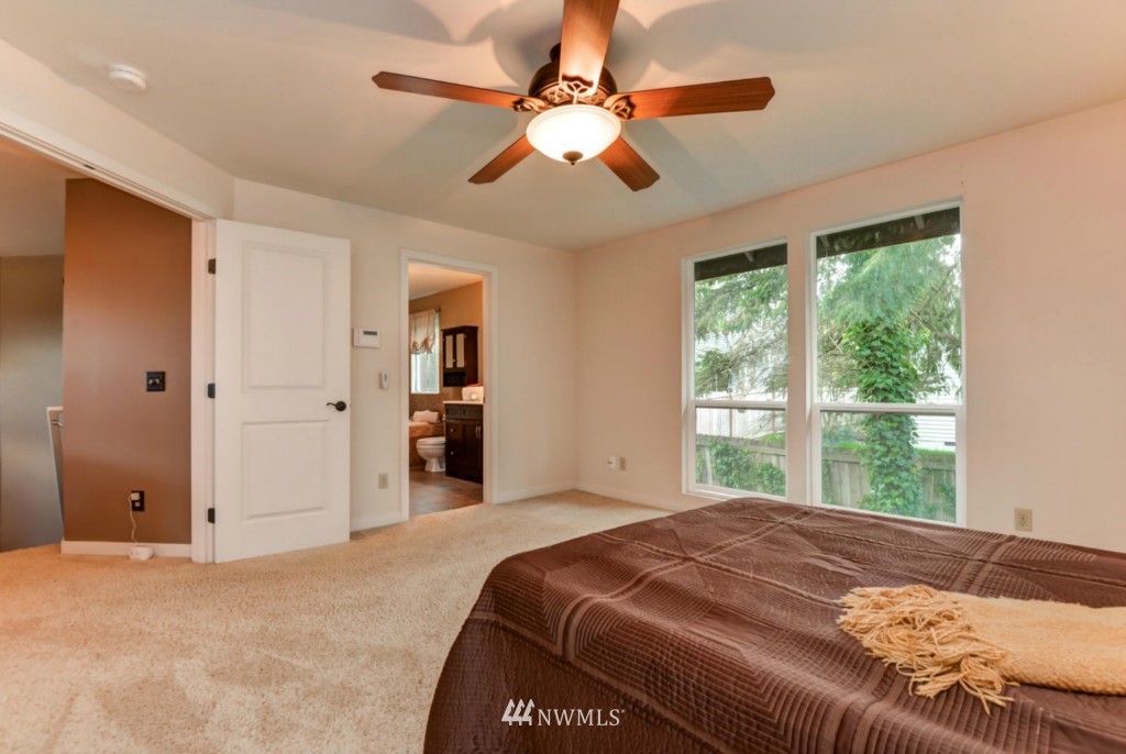 13917 Southeast 155th Place Renton, WA 98058 - Photo 17 of 25