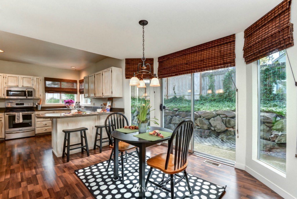 13917 Southeast 155th Place Renton, WA 98058 - Photo 8 of 25