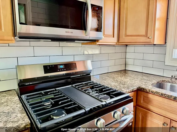$2,400 | 15 Suburbia Drive, Unit 2, Jersey City, NJ 07305