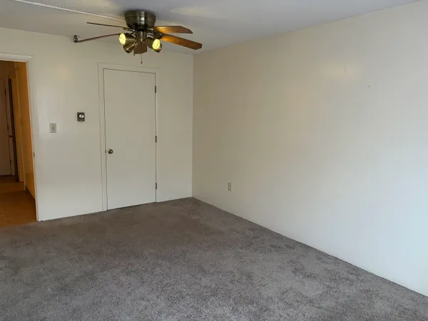 $1,975 | 467 High Street, Unit 6, Hampton, NH 03842