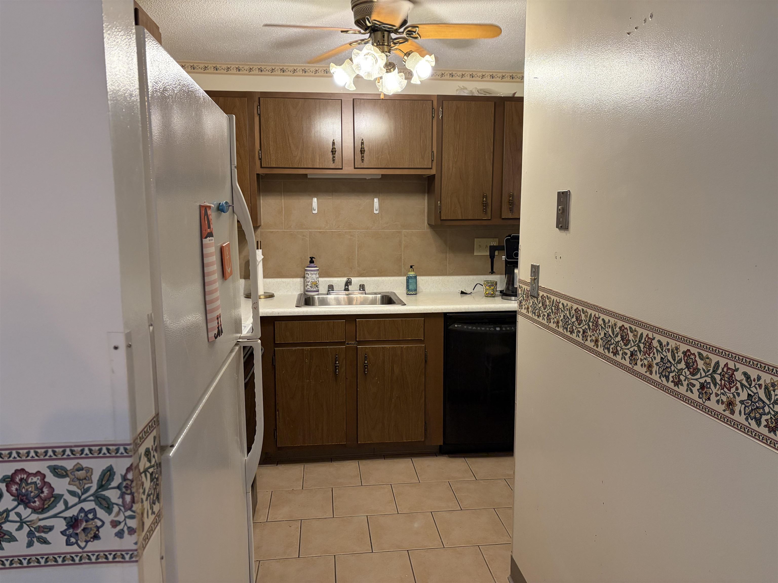 467 High Street, Unit 6 Hampton, NH 03842 - Photo 9 of 18