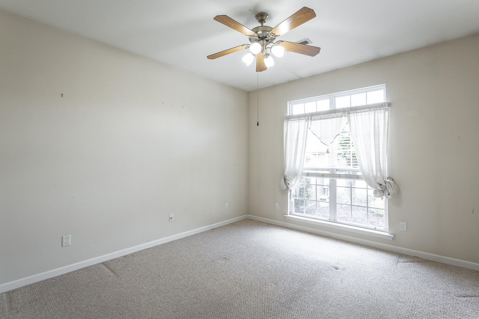 8284 Chula Creek Road Chattanooga, TN 37421 - Photo 5 of 37 8284 Chula Creek Road INT HD-2
