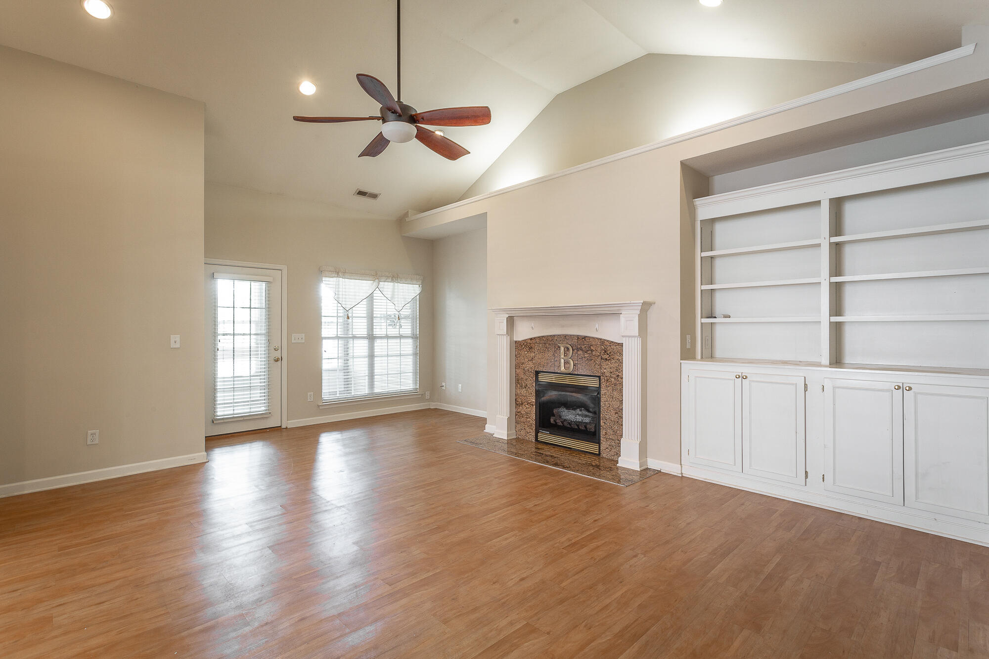 8284 Chula Creek Road Chattanooga, TN 37421 - Photo 8 of 37 8284 Chula Creek Road INT HD-6