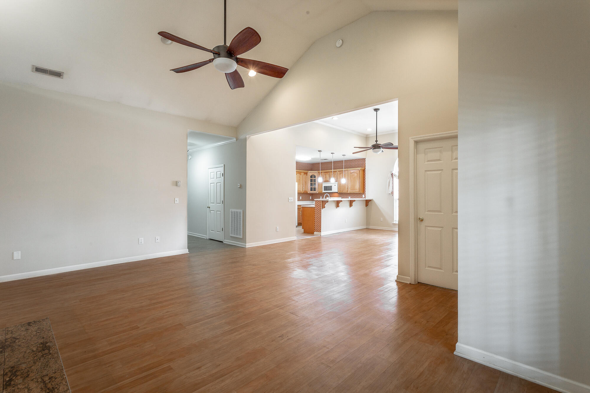 8284 Chula Creek Road Chattanooga, TN 37421 - Photo 10 of 37 8284 Chula Creek Road INT HD-8