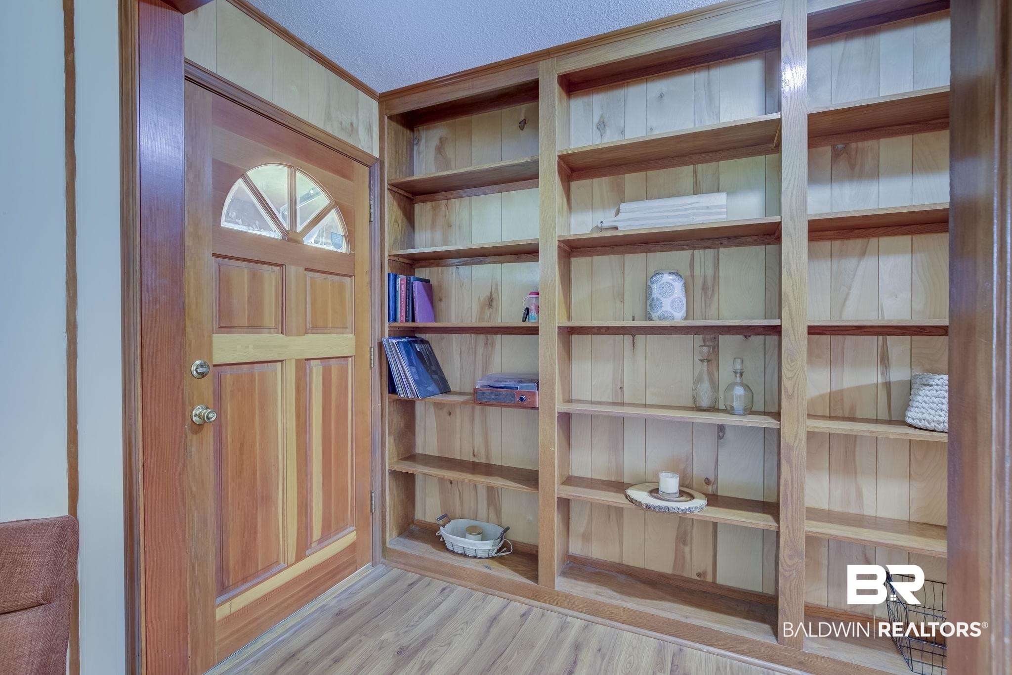 11350 Quinley Road Bay Minette, AL 36507 - Photo 6 of 42 Built-In Book Shelves