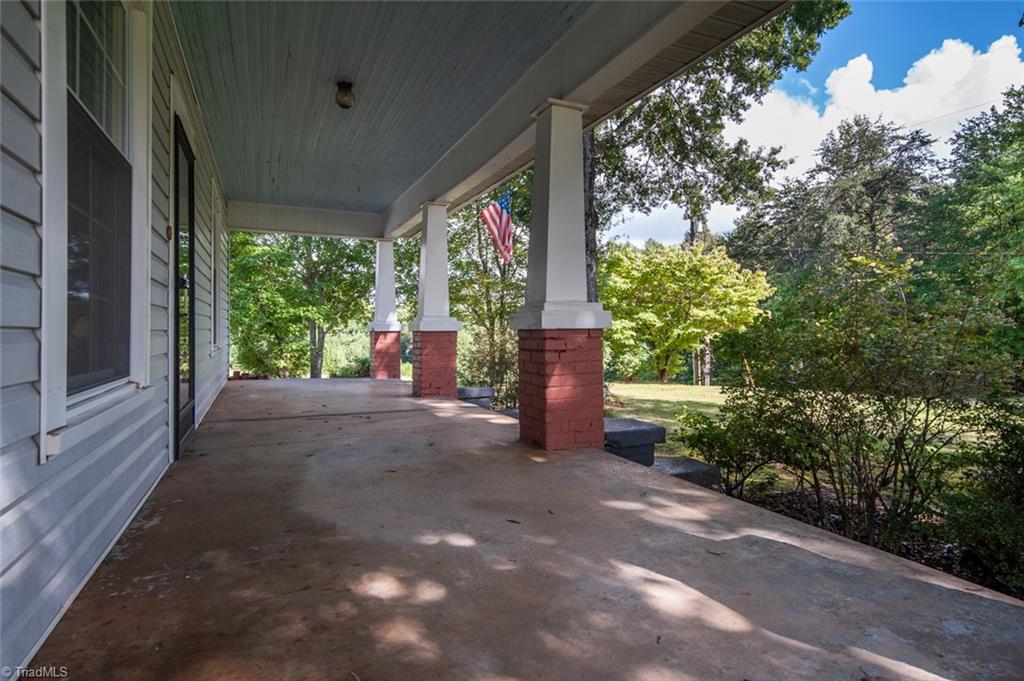 300 Mark Road Reidsville, NC 27320 - Photo 3 of 27 Gallery Image 3