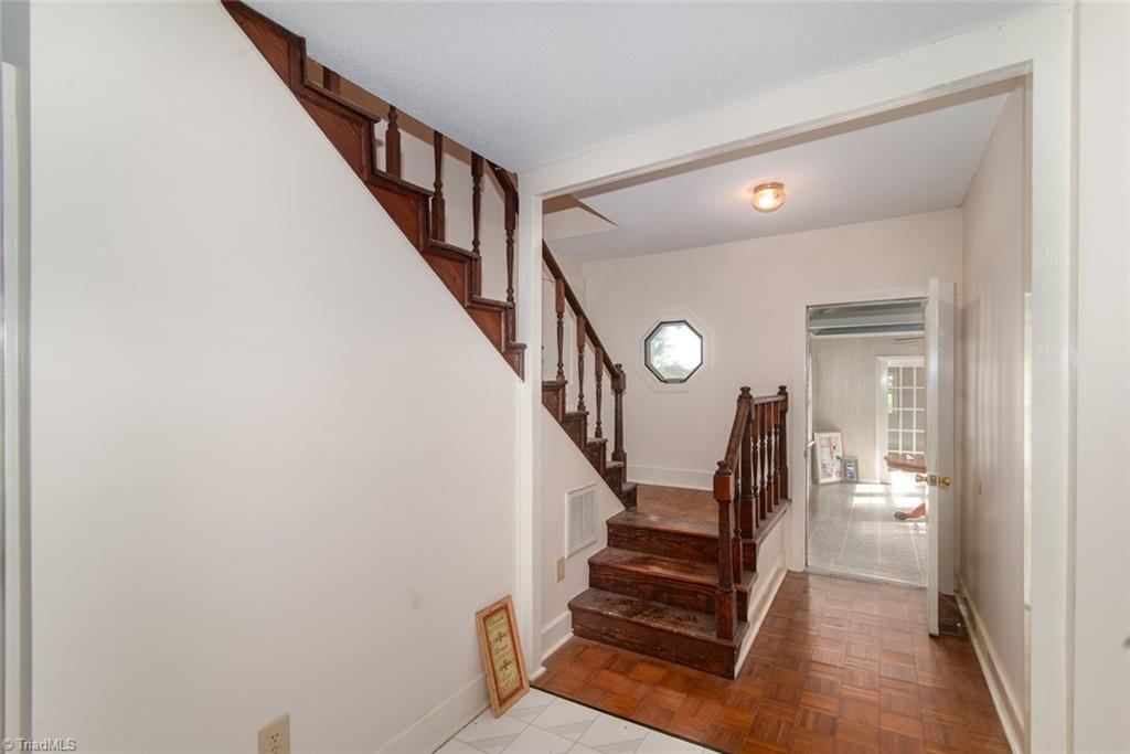300 Mark Road Reidsville, NC 27320 - Photo 4 of 27 Gallery Image 4