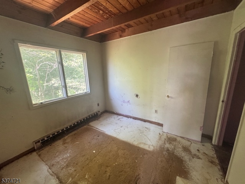 10 Summit Drive Wantage, NJ 07461 - Photo 12 of 17