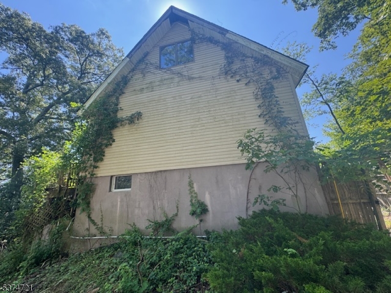 10 Summit Drive Wantage, NJ 07461 - Photo 2 of 17