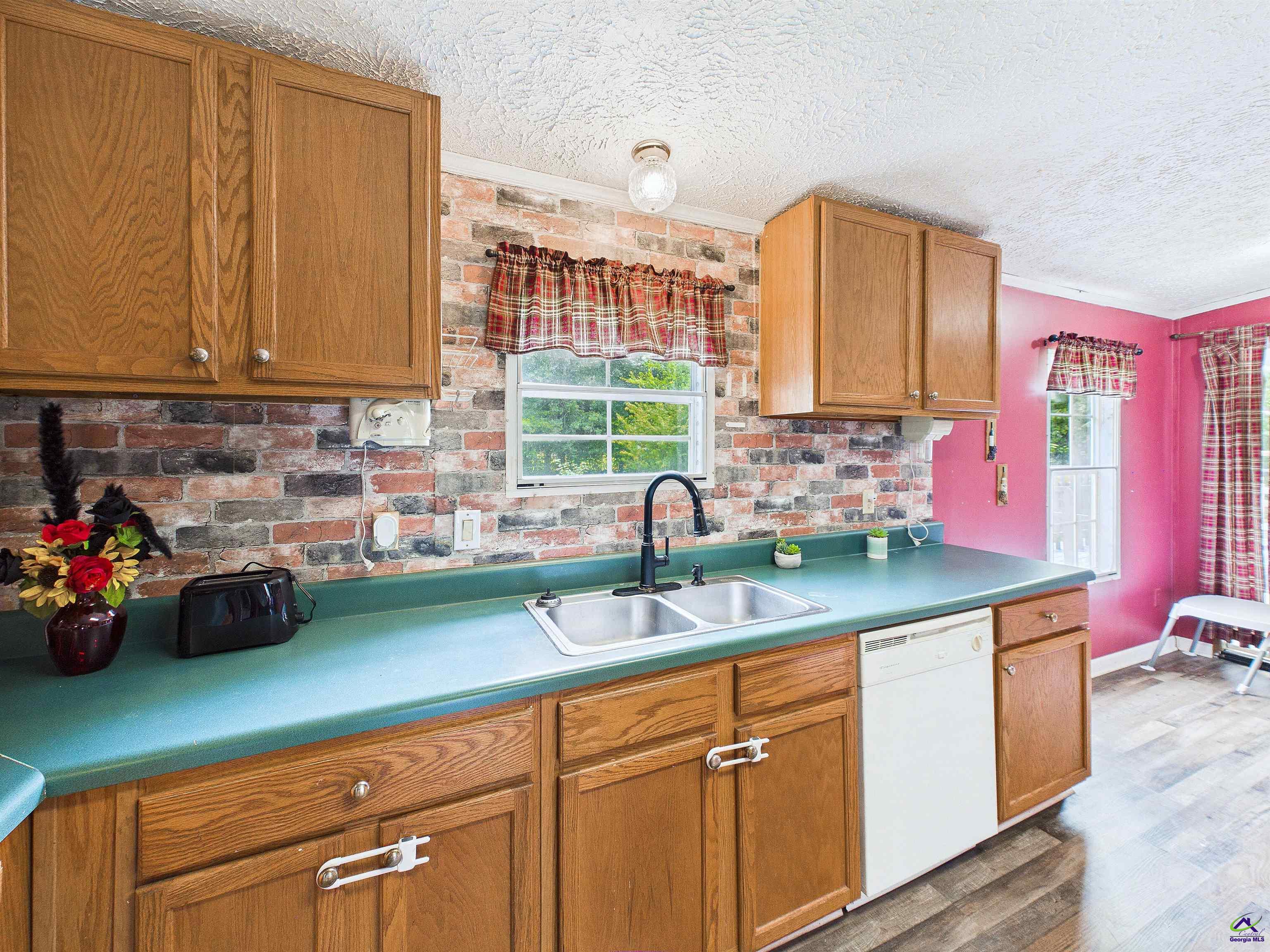 360 Hayes Road Byron, GA 31008 - Photo 8 of 43