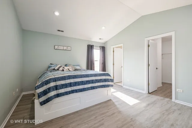 $325,000 | 519 Jennifer Circle, Mundelein, IL 60060