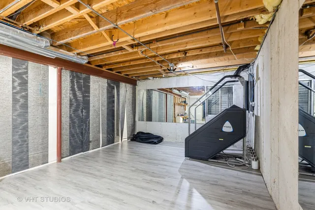 $325,000 | 519 Jennifer Circle, Mundelein, IL 60060