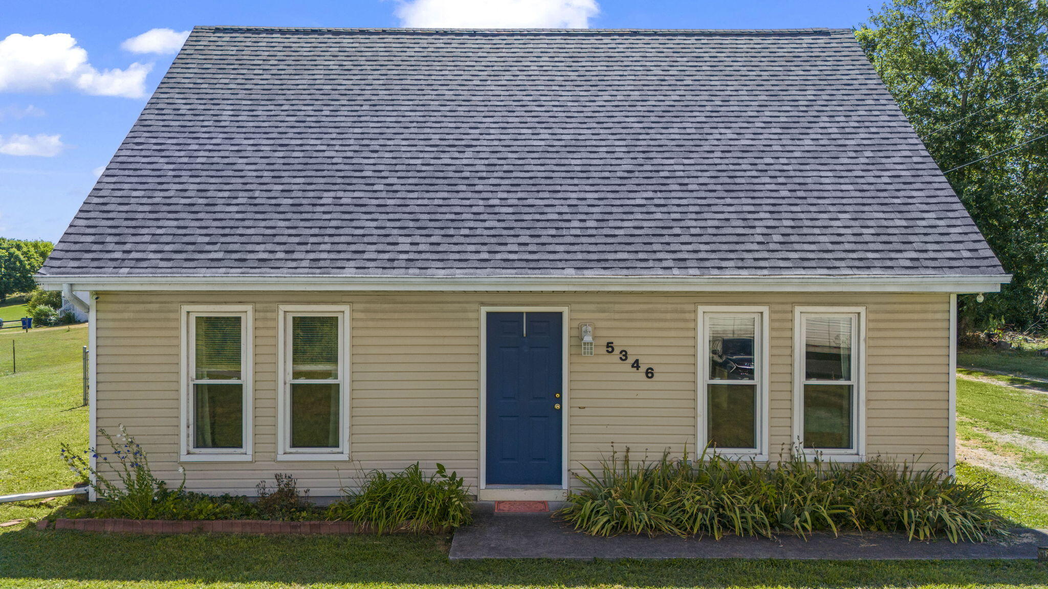 5346 Spring Place Road Southeast Cleveland, TN 37323 - Photo 9 of 33 9-web-or-mls-DJI_20240701161227_0131_D