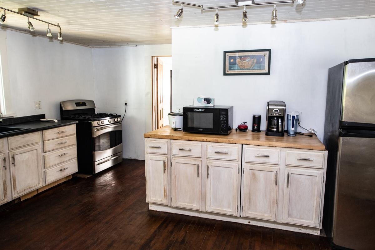 62 Dublin Road Plymouth, VT 05149 - Photo 8 of 17