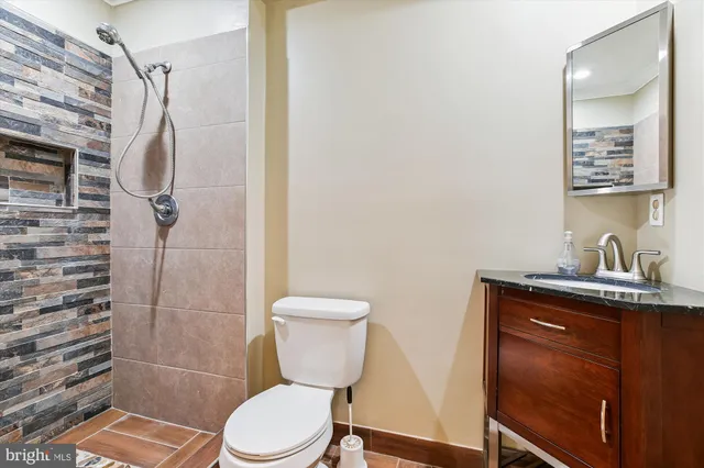 $564,000 | 18601 Shadowridge Terrace, Olney, MD 20832