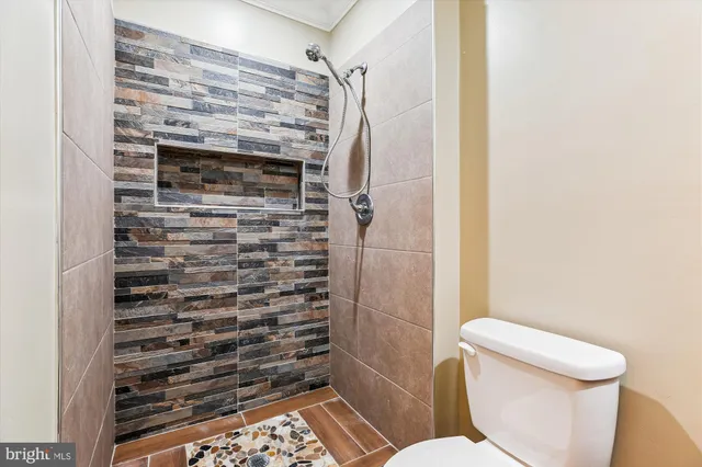 $564,000 | 18601 Shadowridge Terrace, Olney, MD 20832