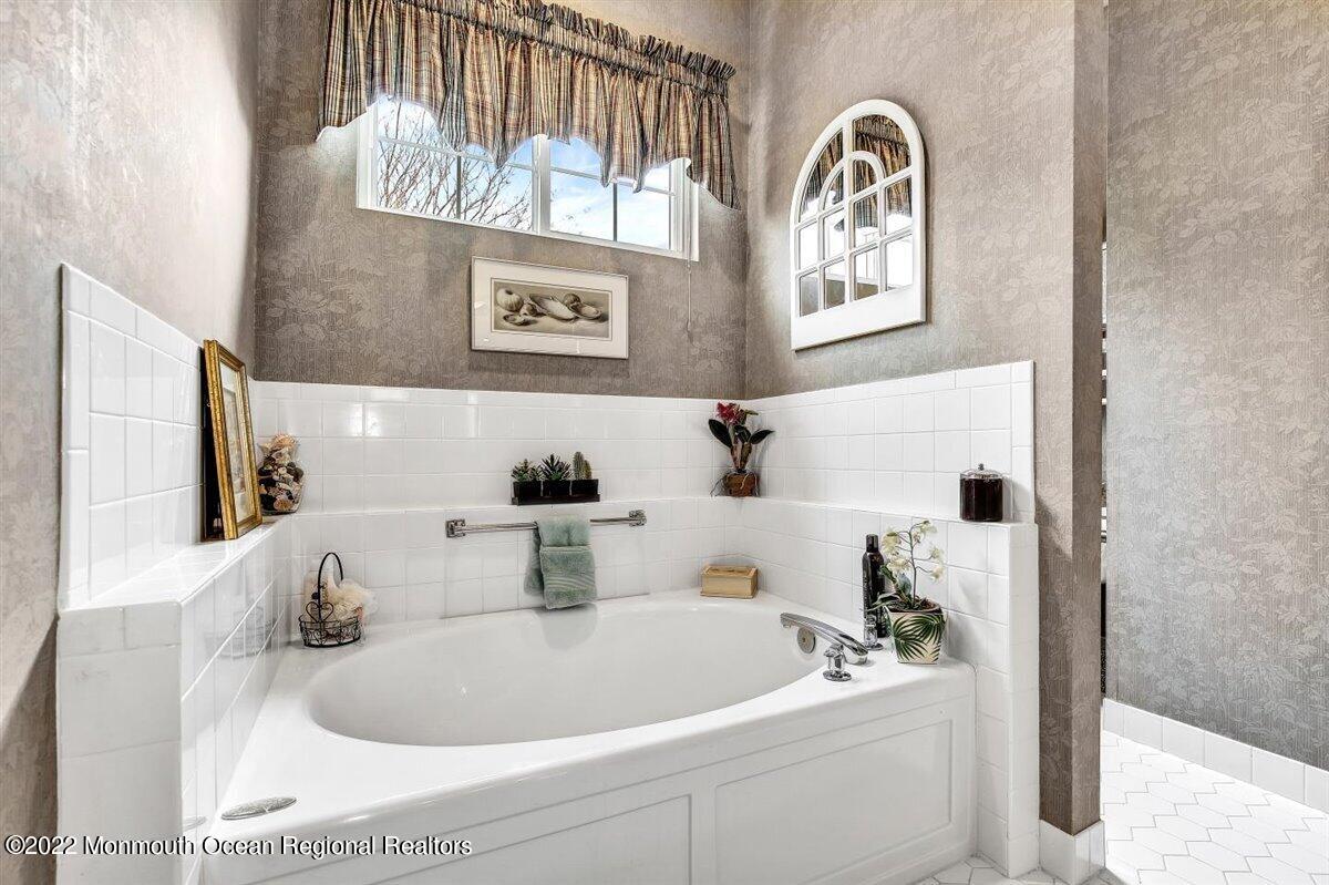 2577 Collier Road Manasquan, NJ 08736 - Photo 35 of 47 35-2577CollierRd_035