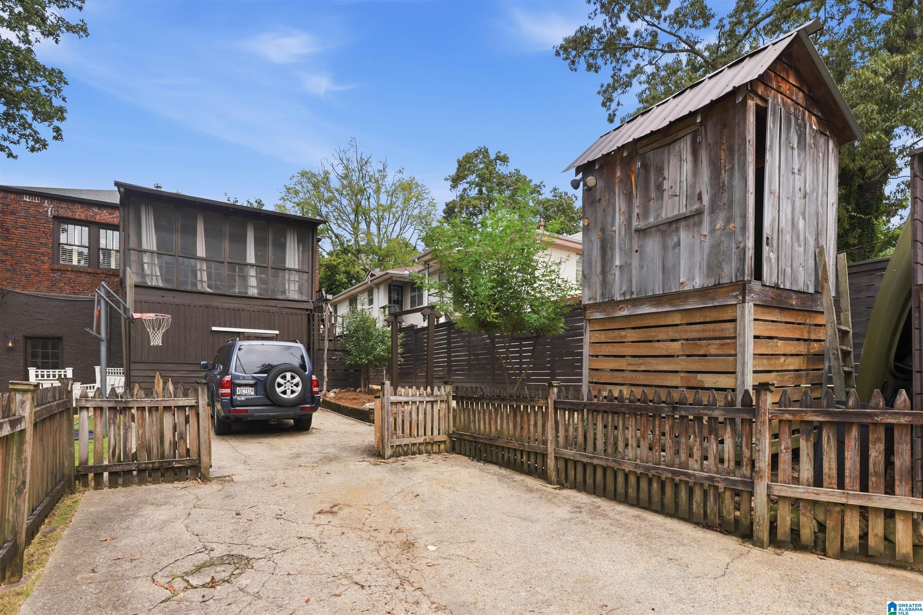 1097 Columbiana Road Homewood, AL 35209 - Photo 56 of 65 Gallery Image 56
