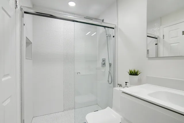 $130,000 | 42 Burgundy A, Delray Beach, FL 33484