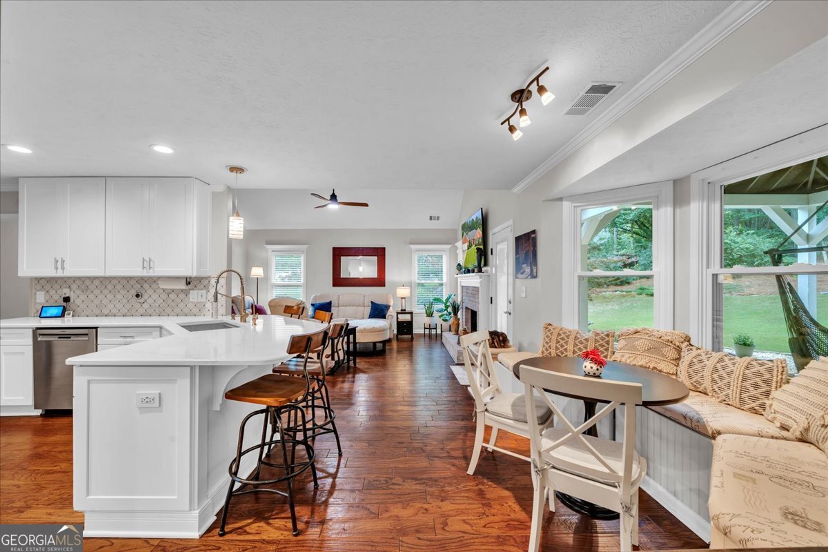 3209 Brooksong Way Dacula, GA 30019 - Photo 12 of 77