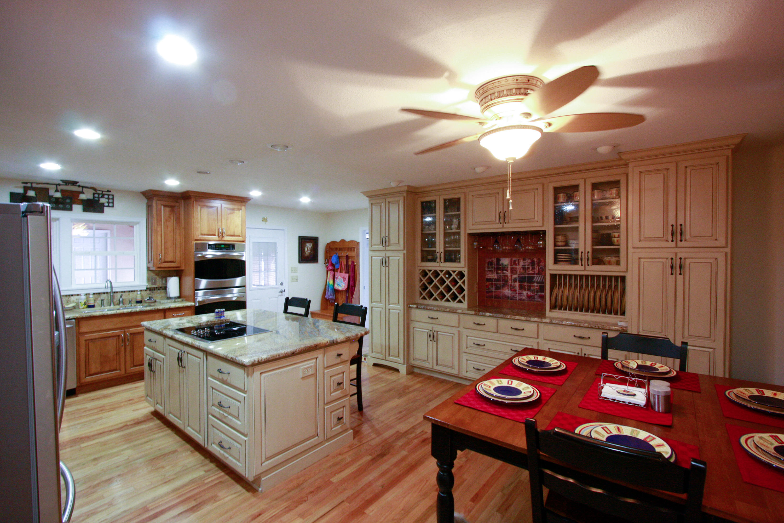 2836 Montvale Road Maryville, TN 37803 - Photo 22 of 39 Custom Kitchen