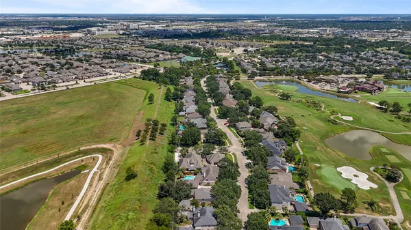 $530,000 | 1010 Mahogany Run Drive, Katy, TX 77494