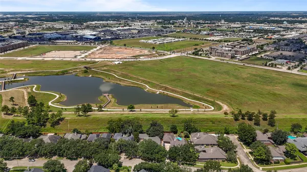 $530,000 | 1010 Mahogany Run Drive, Katy, TX 77494