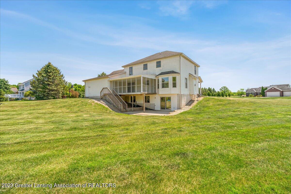 65 Three Oaks Road Okemos, MI 48864 - Photo 27 of 61 23-Media Jett-58