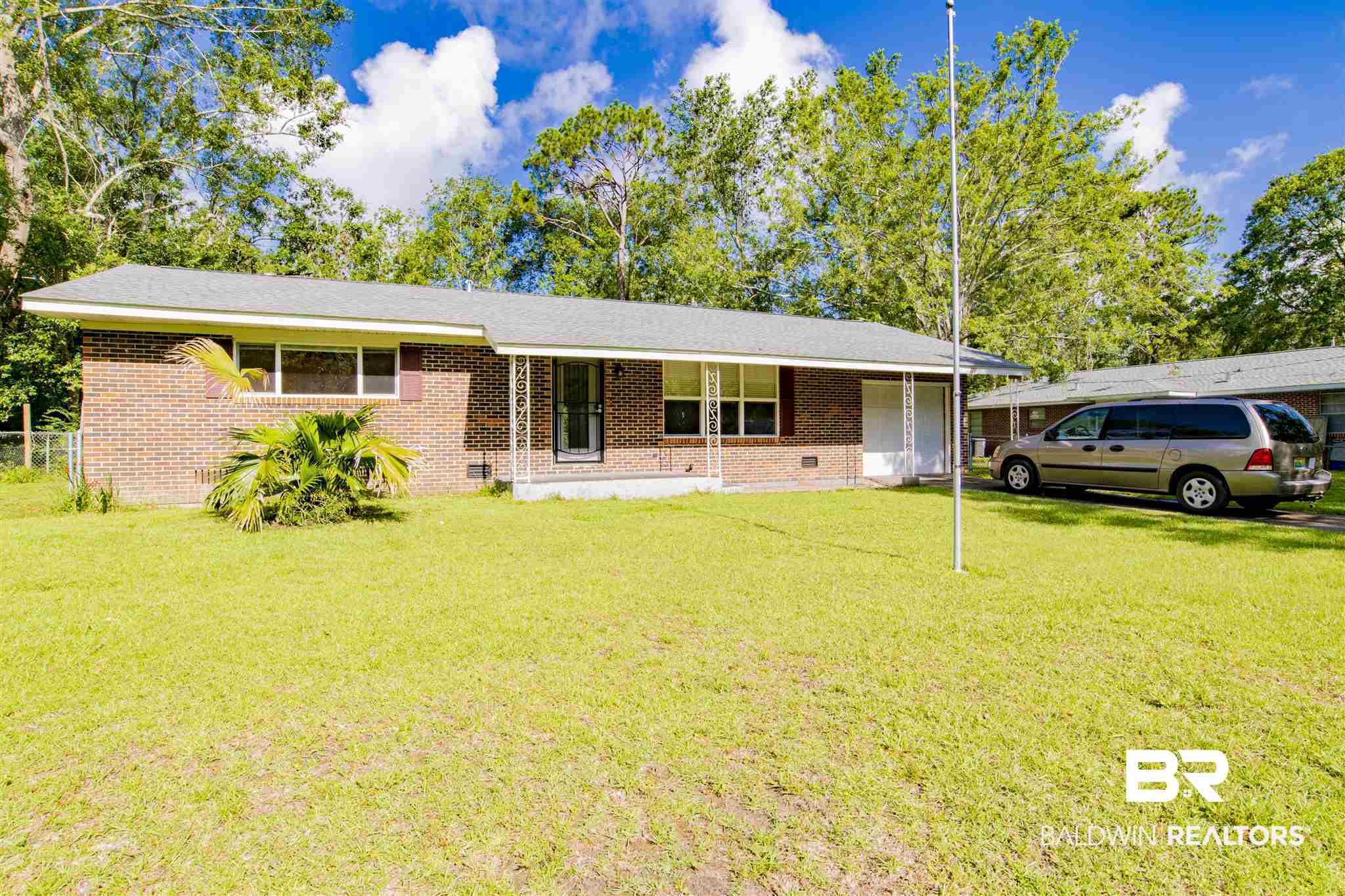 108 South Stuart Street Foley, AL 36535 - Photo 4 of 26