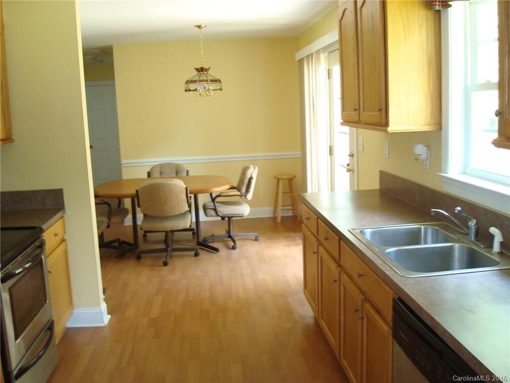 107 Thornburg Road Dallas, NC 28034 - Photo 3 of 18 Gallery Image 3
