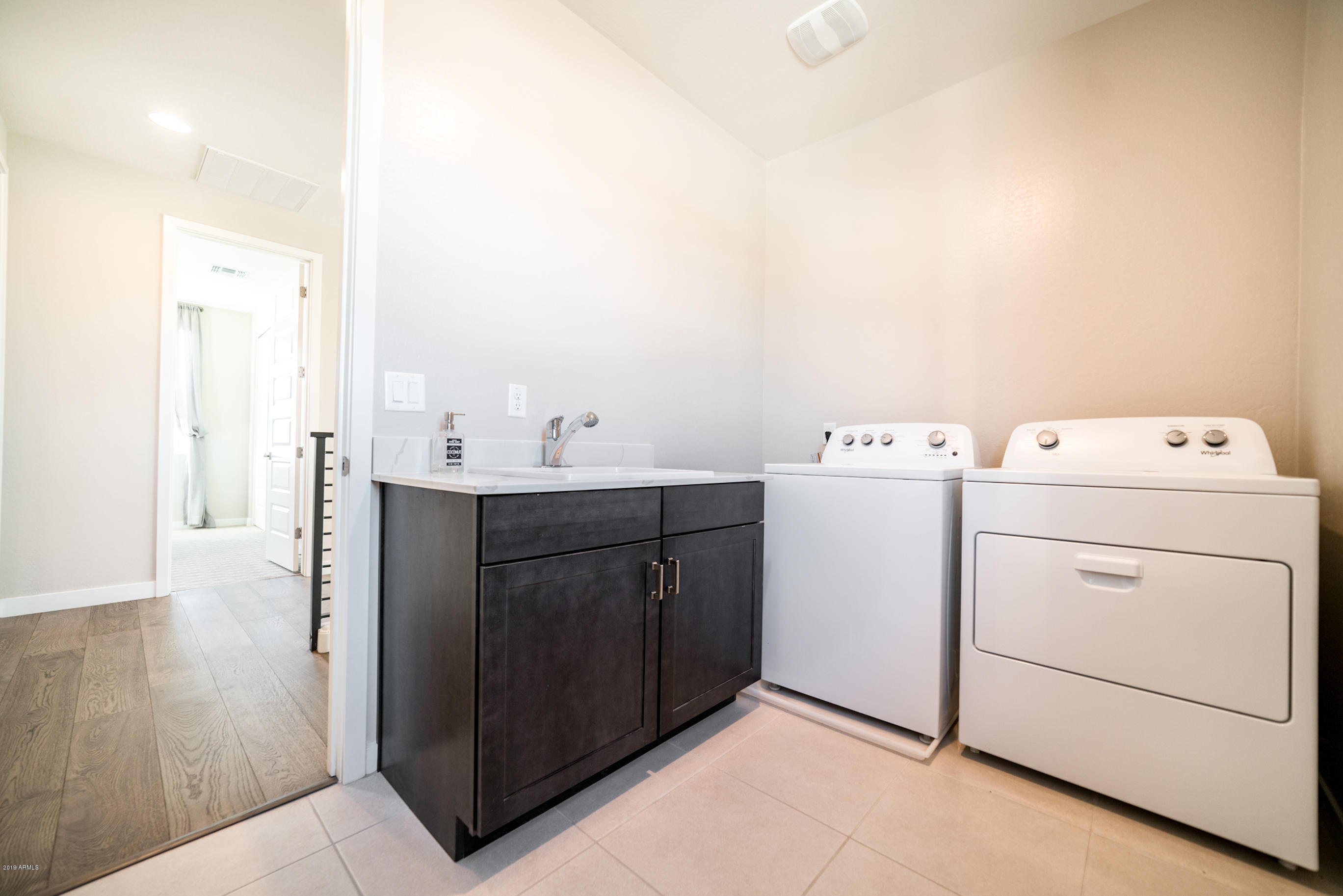 1555 East Ocotillo Road, Unit 4 Phoenix, AZ 85014 - Photo 11 of 35 DSC04139