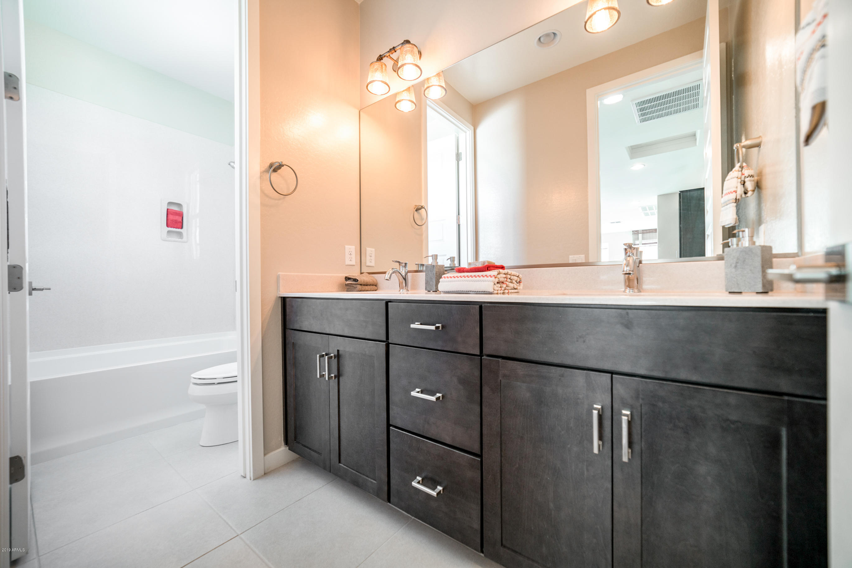 1555 East Ocotillo Road, Unit 4 Phoenix, AZ 85014 - Photo 12 of 35 DSC04140