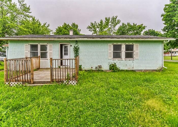 27 Maxwell Lane Bangor, ME 04401 - Photo 2 of 21 2