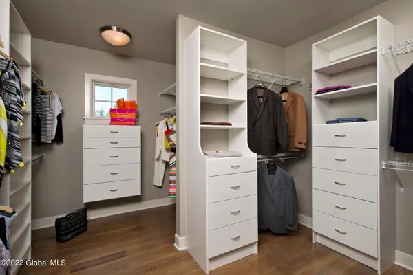 $1,605,900 | 180 Highway 9P, Malta, NY 12020