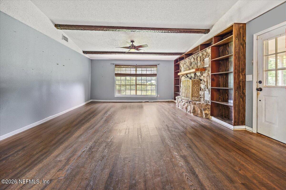 3476 Clifford Dugger Road Glen St. Mary, FL 32040 - Photo 10 of 30 09-Family Room