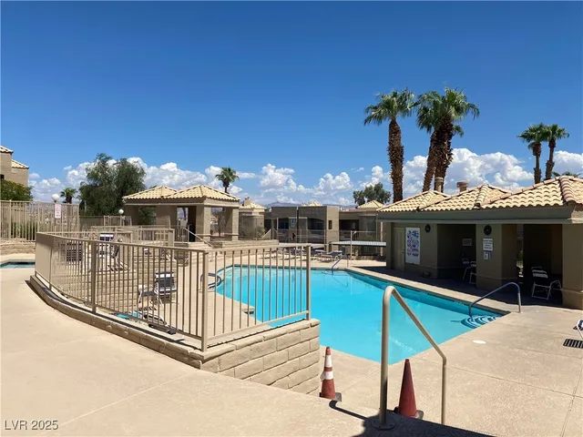 $1,325 | 2160 Highpointe Drive, Unit 103, Laughlin, NV 89029