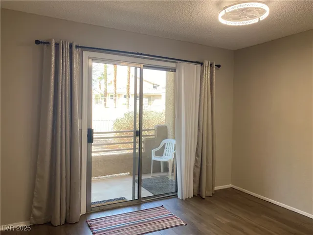 $1,325 | 2160 Highpointe Drive, Unit 103, Laughlin, NV 89029