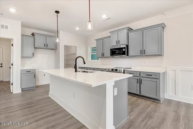 $399,500 | 104 Manchester Court, La Grange, NC 28551