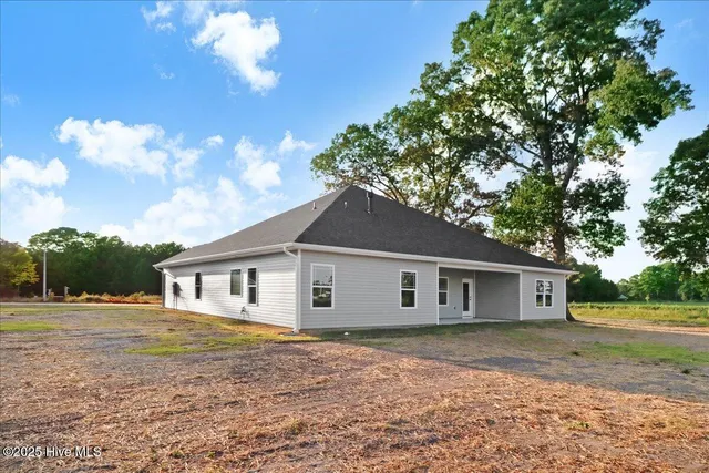$399,500 | 104 Manchester Court, La Grange, NC 28551