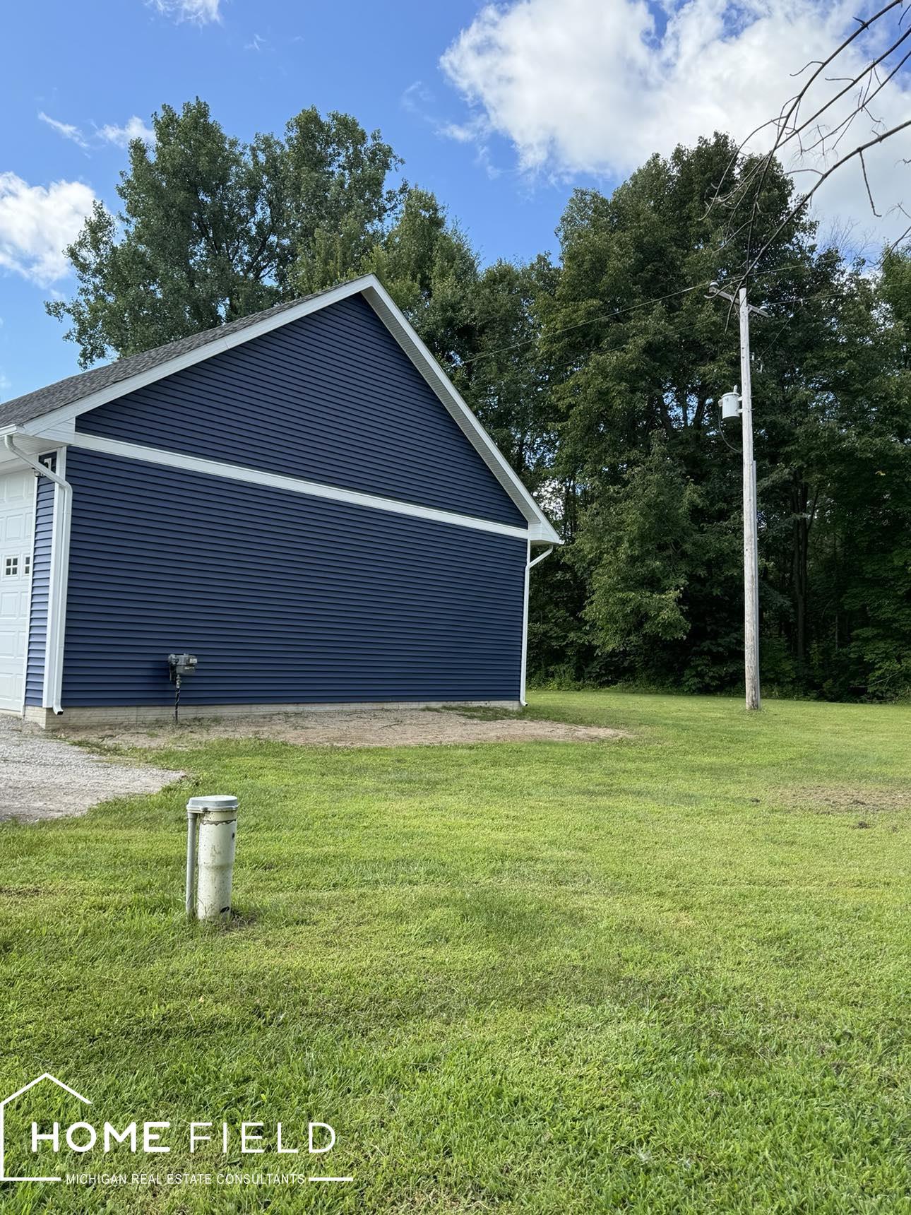 2700 Parmenter Road Corunna, MI 48817 - Photo 4 of 31