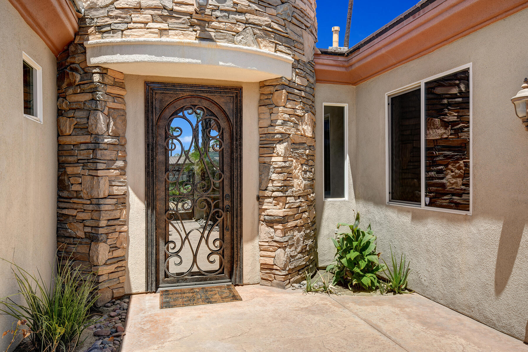 69702 Matisse Road Cathedral City, CA 92234 - Photo 9 of 52 FRONT ENTRY MLS