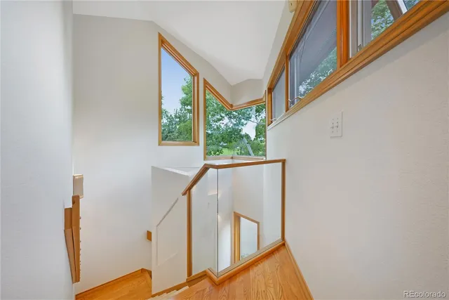 a view of entryway with a front door