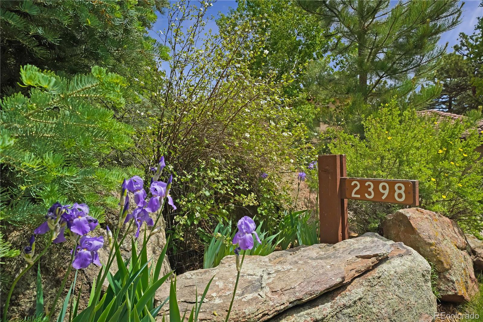 2398 Bitterroot Lane Golden, CO 80401 - Photo 31 of 34 a outdoor space with a sign board