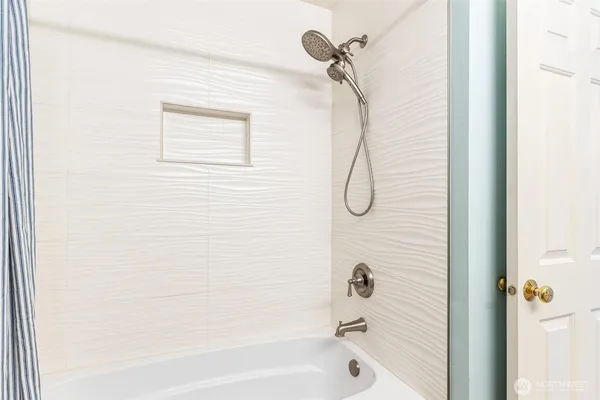 $529,000 | 11856 Northeast 162nd Lane, Unit 94, Bothell, WA 98011