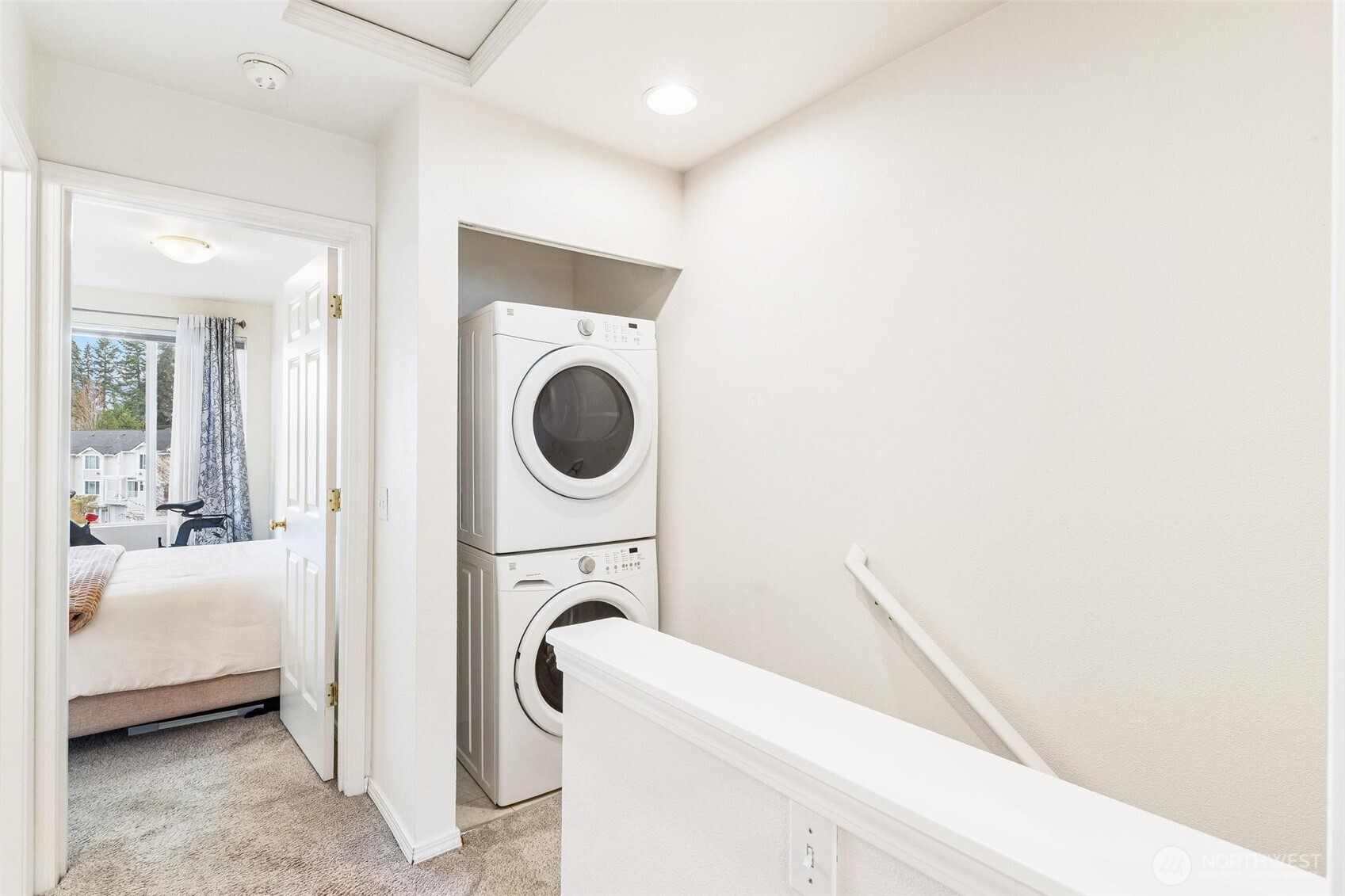 11856 Northeast 162nd Lane, Unit 94 Bothell, WA 98011 - Photo 19 of 36 a utility room with dryer and washer